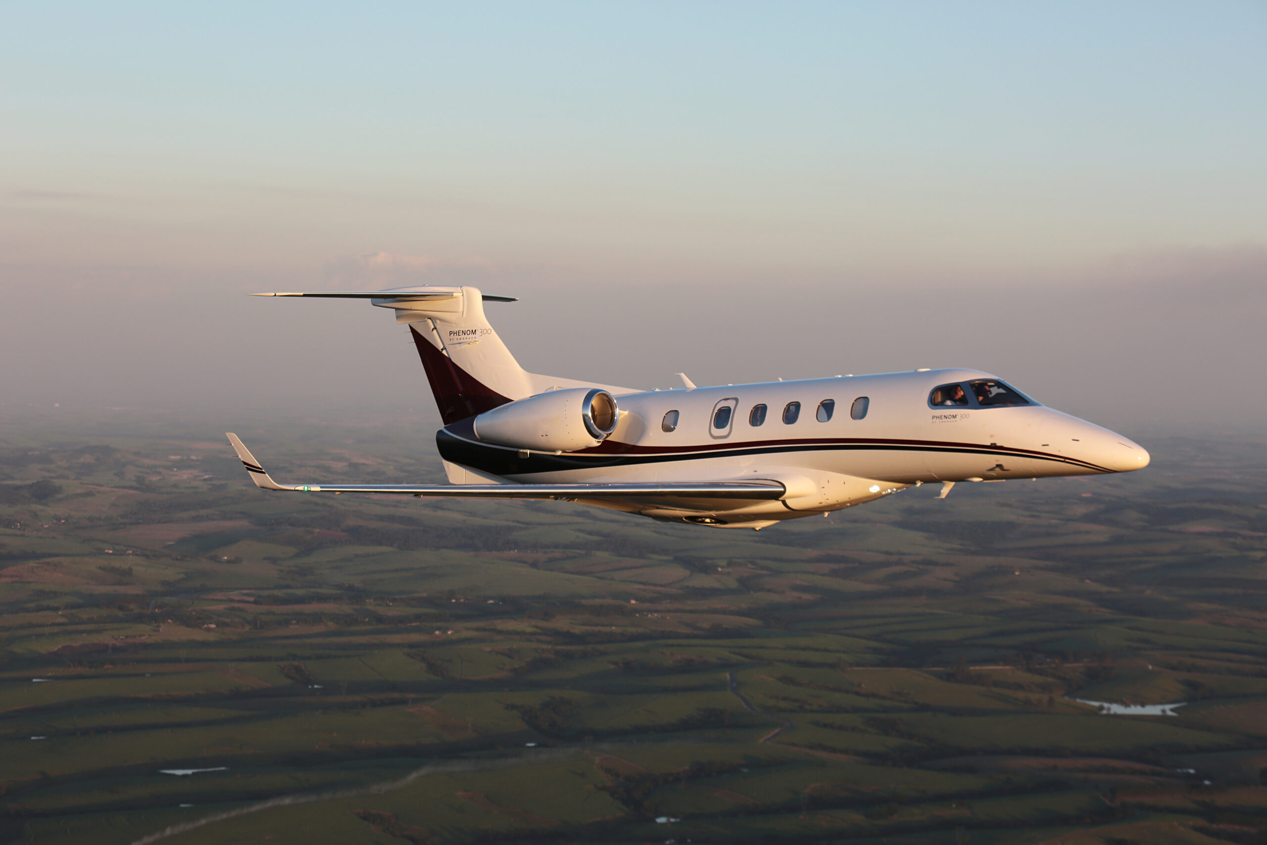 PHENOM 300
